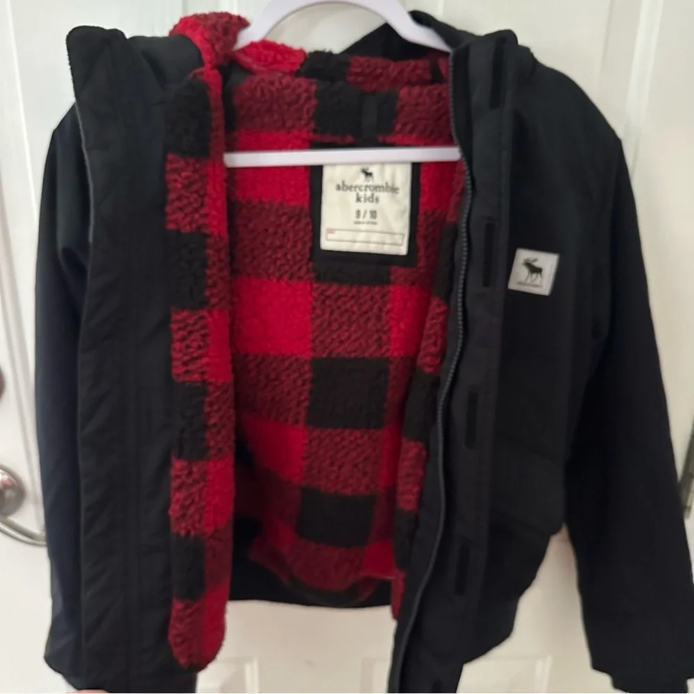 Abercrombie Ultra Bomber Hooded Winter Coat Jacket Black